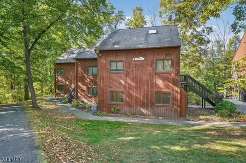 14 Augusta Dr UNIT 1, Vernon, NJ 07462