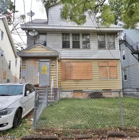 203-205 Hansbury Ave, Newark, NJ 07112