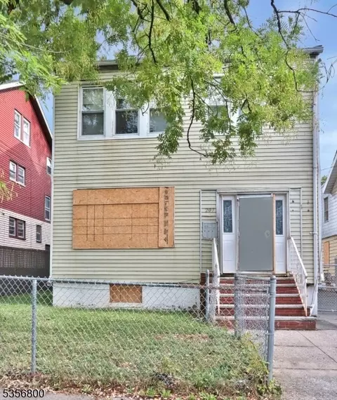 207-209 Hansbury Ave, Newark, NJ 07112