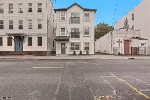 418 Avon Ave, Newark, NJ 07108