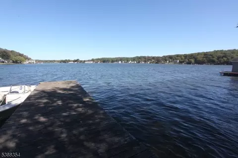 6 Halsey Is, Lake Hopatcong, NJ 07849 photo 14