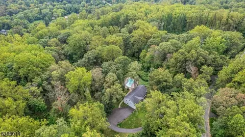 53 Post House Rd, Morristown, NJ 07960