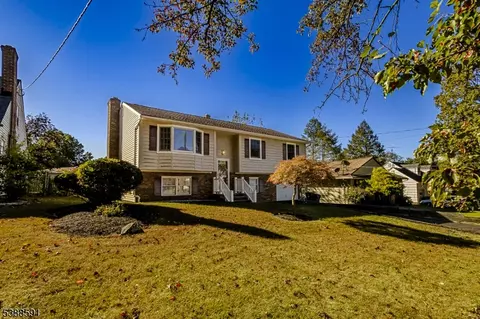 1454 S End Pkwy, Plainfield, NJ 07060