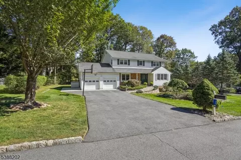 114 Shady Ln, Randolph, NJ 07869