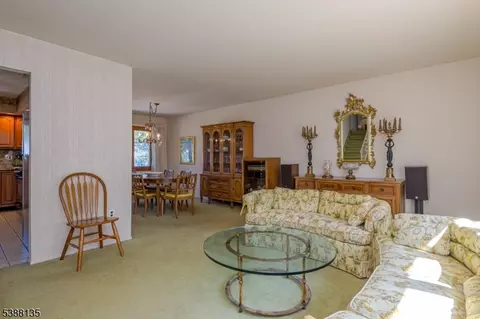 27 Shearn Dr, Middlesex, NJ 08846 photo 17