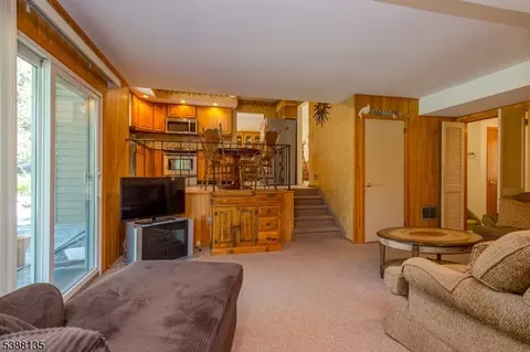 27 Shearn Dr, Middlesex, NJ 08846 photo 10