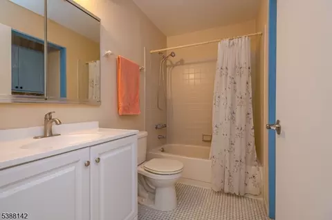25 Foxhall #25, Middlesex, NJ 08846 photo 19