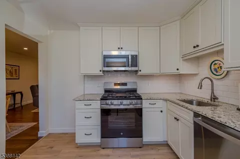 25 Foxhall #25, Middlesex, NJ 08846 photo 12