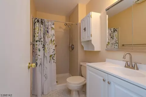 25 Foxhall #25, Middlesex, NJ 08846 photo 14