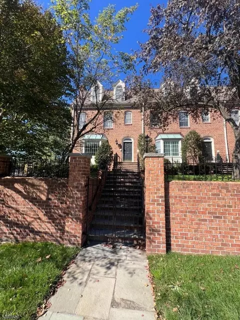 571 Springfield Ave #A, Summit, NJ 07901