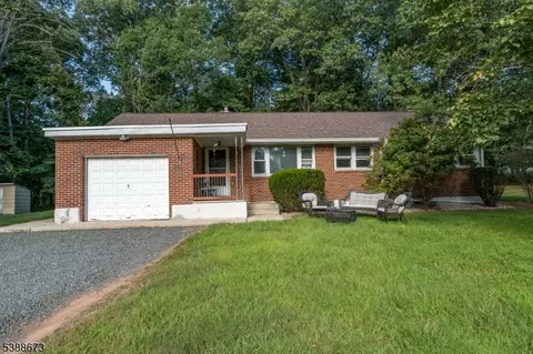 16 Hwy 20231, Ringoes, NJ 08551