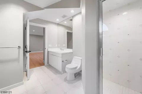 118 Hoover Dr, Cresskill, NJ 07626 photo 40