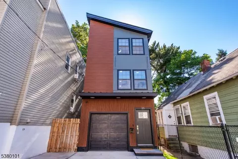 25 Grove Ter, Irvington, NJ 07111