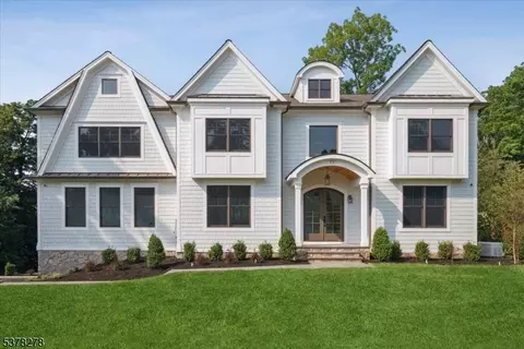 17 Hilltop Ter, Chatham Twp, NJ 07928