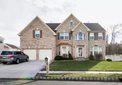 13 English Ivy Dr, Sicklerville, NJ 08081