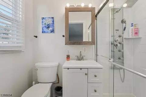 7 Wanda Ave, Wayne, NJ 07470 photo 17