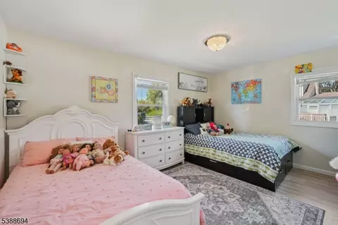 7 Wanda Ave, Wayne, NJ 07470 photo 18