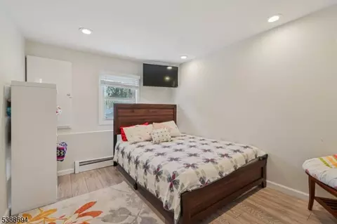 7 Wanda Ave, Wayne, NJ 07470 photo 23