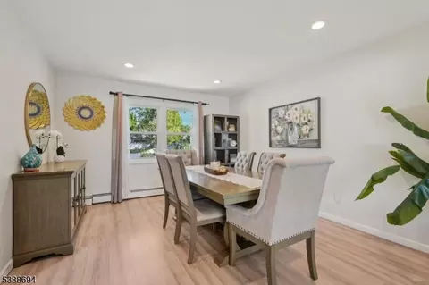 7 Wanda Ave, Wayne, NJ 07470 photo 8