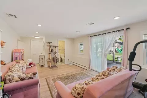 7 Wanda Ave, Wayne, NJ 07470 photo 22