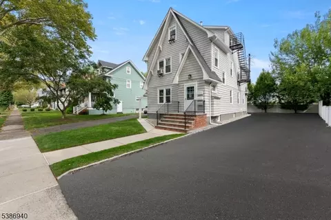11 Evergreen Ave, Bloomfield, NJ 07003
