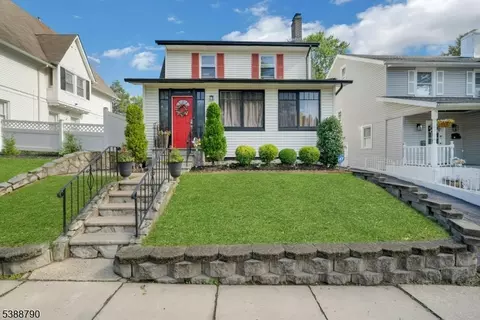 18 Whitman Ave, East Orange, NJ 07017