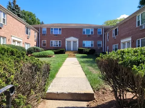 31 York Dr 3a #3A, Edison, NJ 08817
