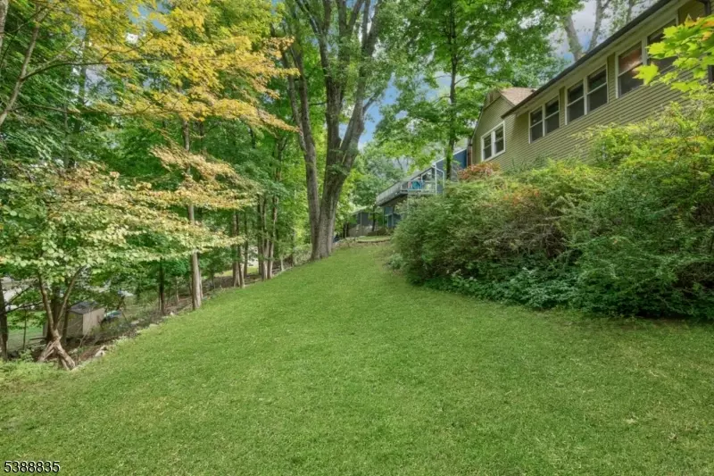 Exterior - 7 Hilltop Trl, Sparta, NJ 07871 photo 5 of 5