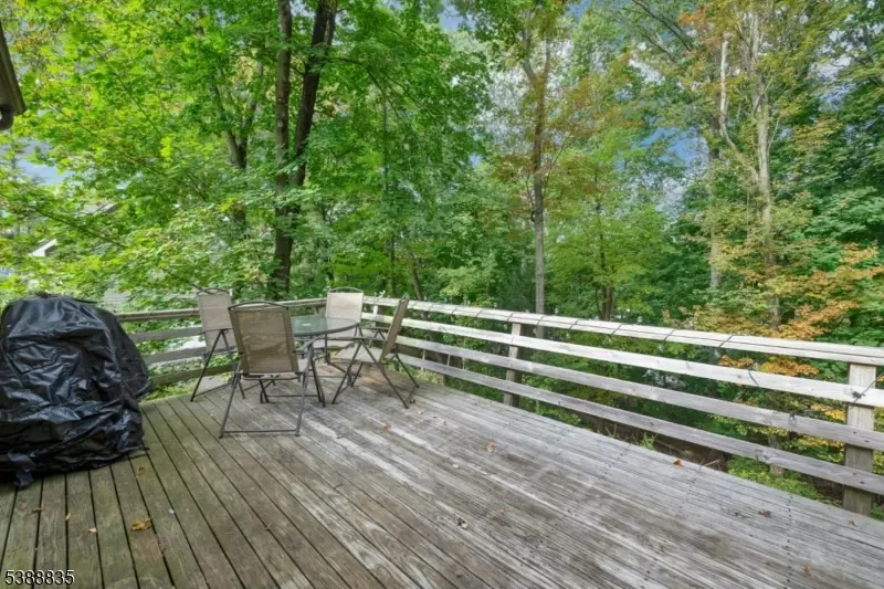 Exterior - 7 Hilltop Trl, Sparta, NJ 07871 photo 3 of 5