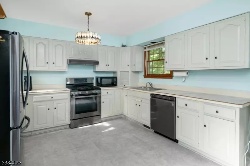Kitchen - 7 Hilltop Trl, Sparta, NJ 07871 photo 1 of 1