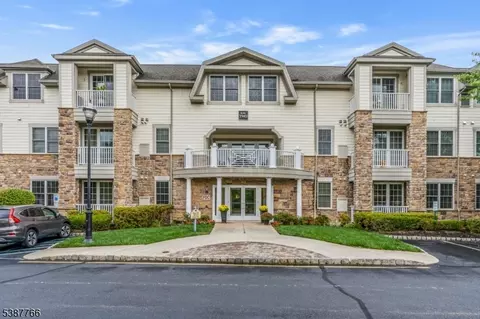 259 Victoria Dr, Bridgewater, NJ 08807