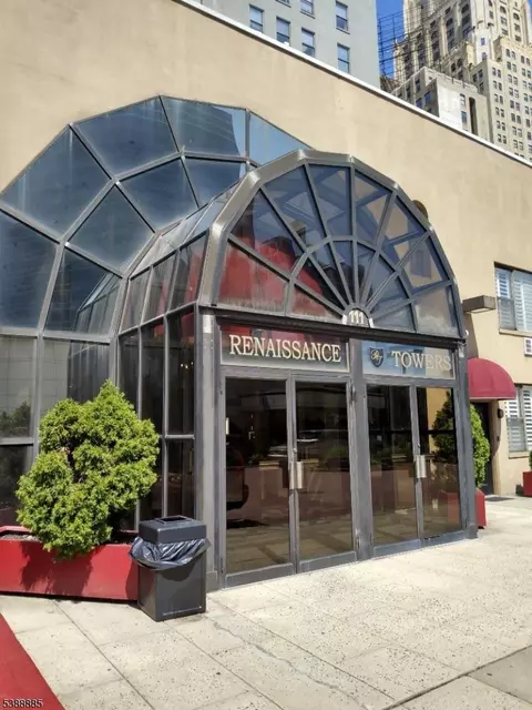 111 Mulberry St #6J, Newark, NJ 07102