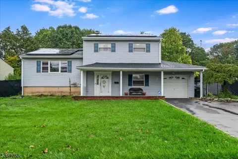 59 Appleman Rd, Somerset, NJ 08873