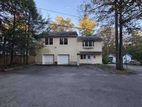 5327 Berkshire Valley Rd #5, Oak Ridge, NJ 07438