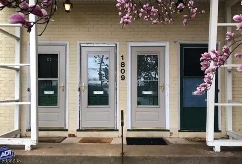 1809 N Wood Ave #D1, Roselle, NJ 07203