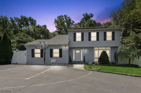 101 Pergola Ave, Monroe Township, NJ 08831