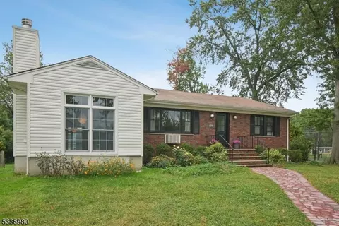 519 Third Ave, Garwood, NJ 07027