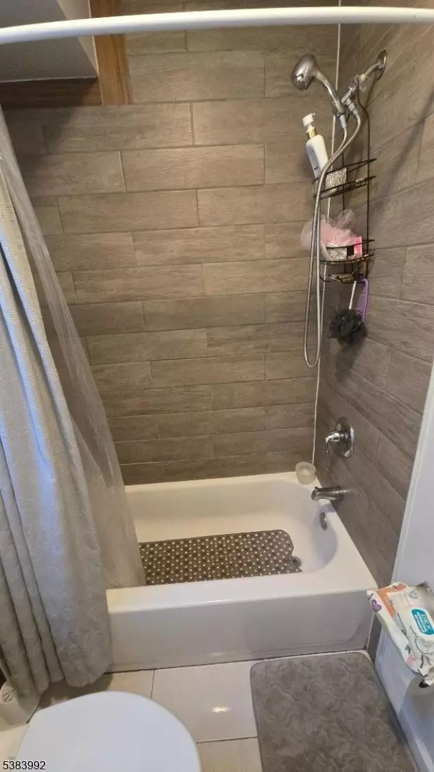 Bath - 23 Rose St, Paterson, NJ 07501 photo 1 of 6