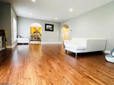 4 Forest Hill Dr, Wayne, NJ 07470 photo 9