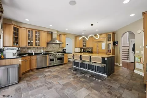 4 Forest Hill Dr, Wayne, NJ 07470 photo 12
