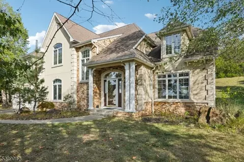 4 Forest Hill Dr, Wayne, NJ 07470 photo 3