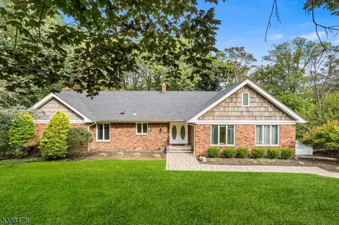 43 Foxwood Run, Middletown Twp, NJ 07748