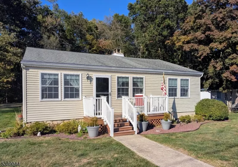 25 4th St, Budd Lake, NJ 07828 | MLS# 3990628 | 1 photo - Movoto