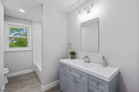 192 Mohawk Trl, Wayne, NJ 07470 photo 19