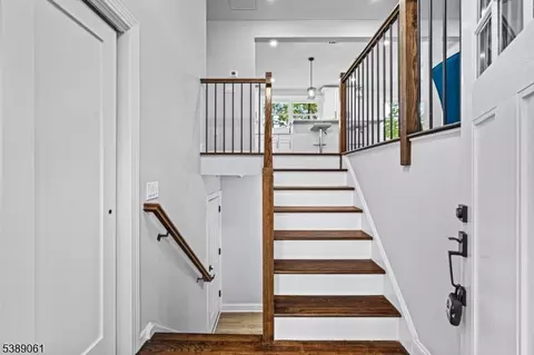 192 Mohawk Trl, Wayne, NJ 07470 photo 4