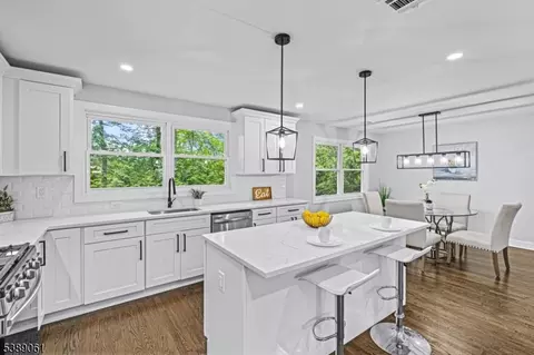 192 Mohawk Trl, Wayne, NJ 07470 photo 12