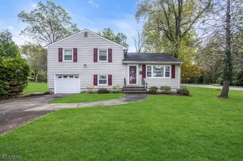 100 Sycamore Ave, Livingston, NJ 07039