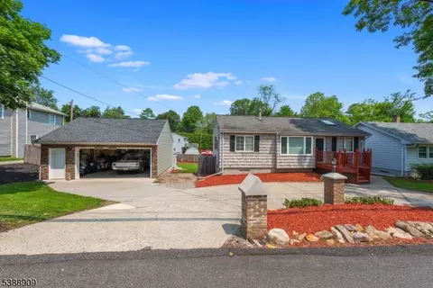 105 Wills Ave, Stanhope, NJ 07874