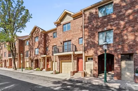 40 Mews Ln, South Orange Village, NJ 07079