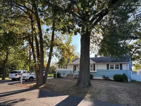 97 Howard Ave, Edison, NJ 08837 photo 2